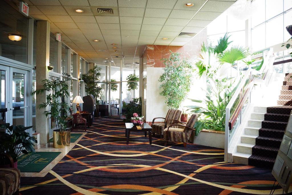 Quality Inn & Conference Center Maple Shade Extérieur photo