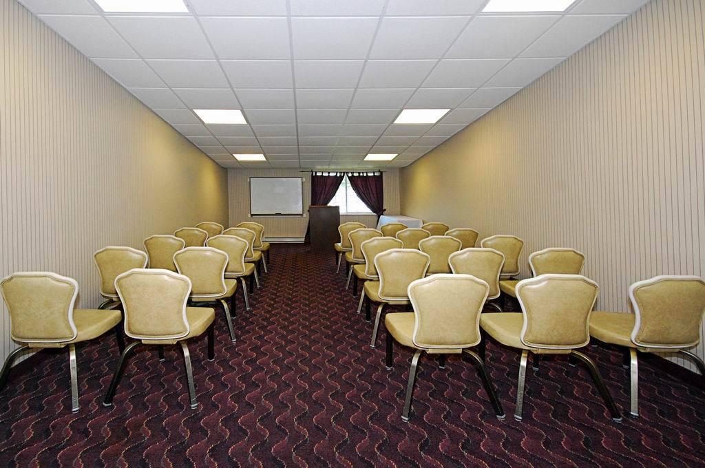 Quality Inn & Conference Center Maple Shade Extérieur photo